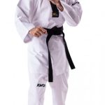 Στολή Taekwondo Victory με μαύρο πέτο, εγκεκριμένο από την WT